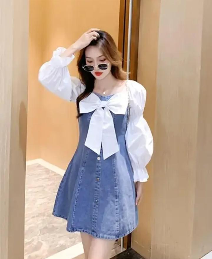 Chic Denim Dress with Statement Bow & Puff Sleeves