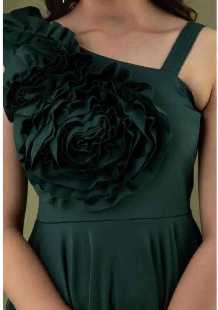 Elegant One-Shoulder Green Party Dress with Floral Detailing